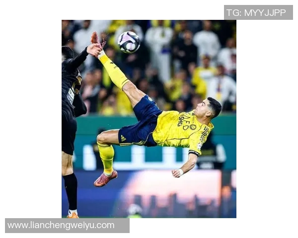 足球巨星绝技盘点：梅西过人C罗头球贝尔极速苏牙妙射